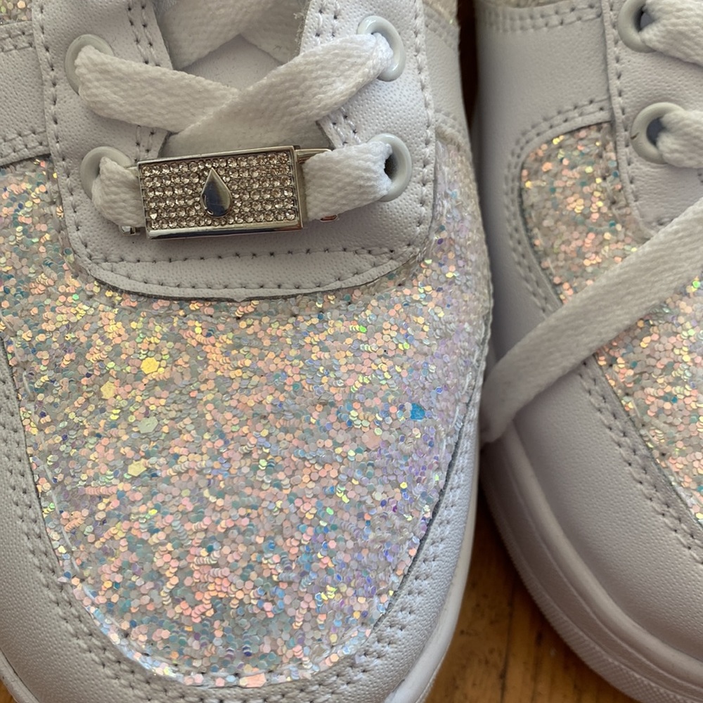 Drip Sneakers - image 6